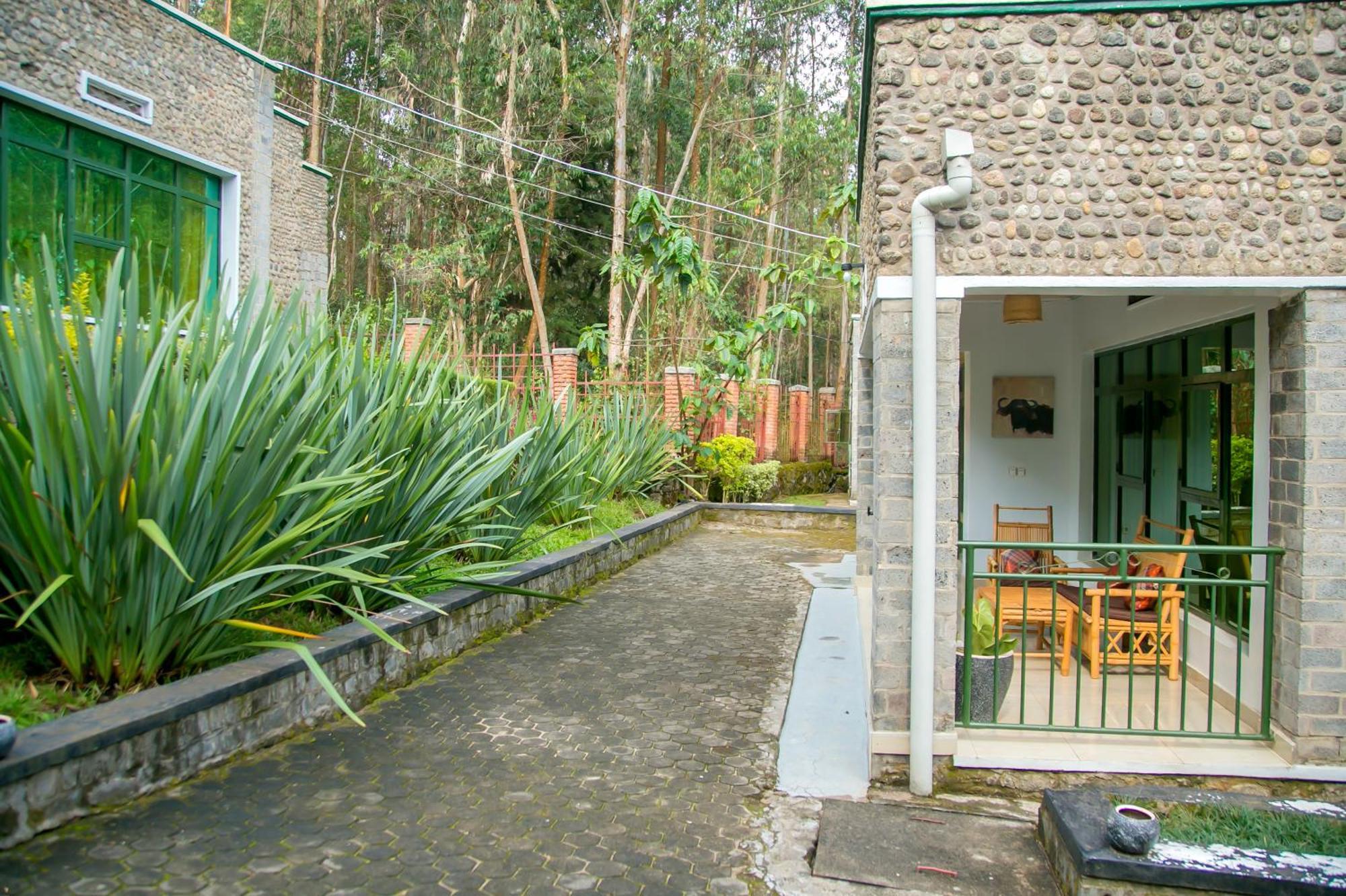Karisimbi Cave Resort Ruhengeri Ngoại thất bức ảnh